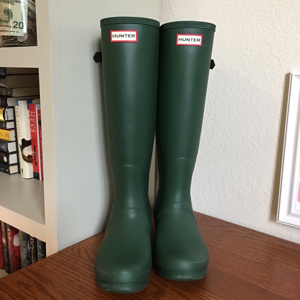 Hunter Tall Rainboots, Size 9